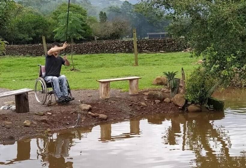 Отель Chalés Vale Do Rio Do Boi