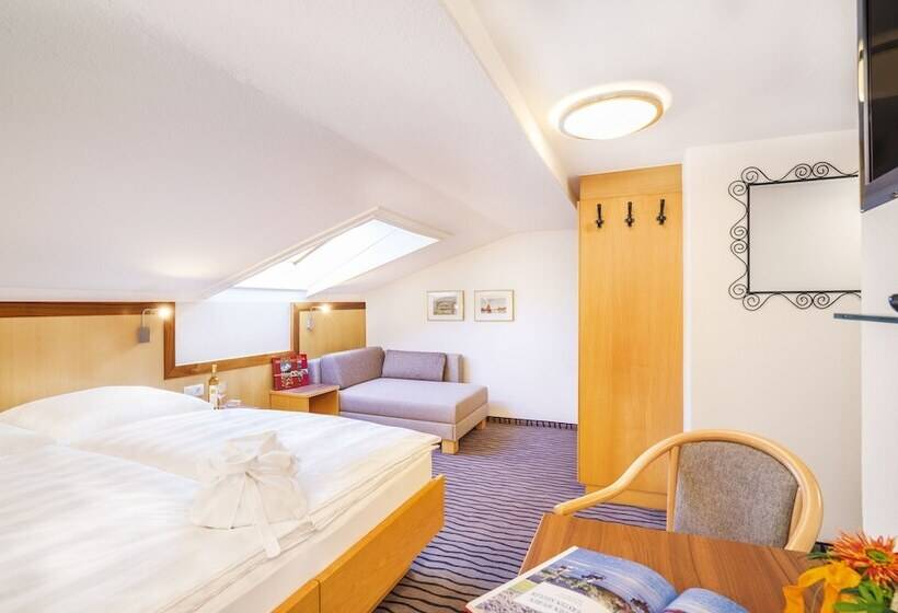 پانسیون Aliona Apart