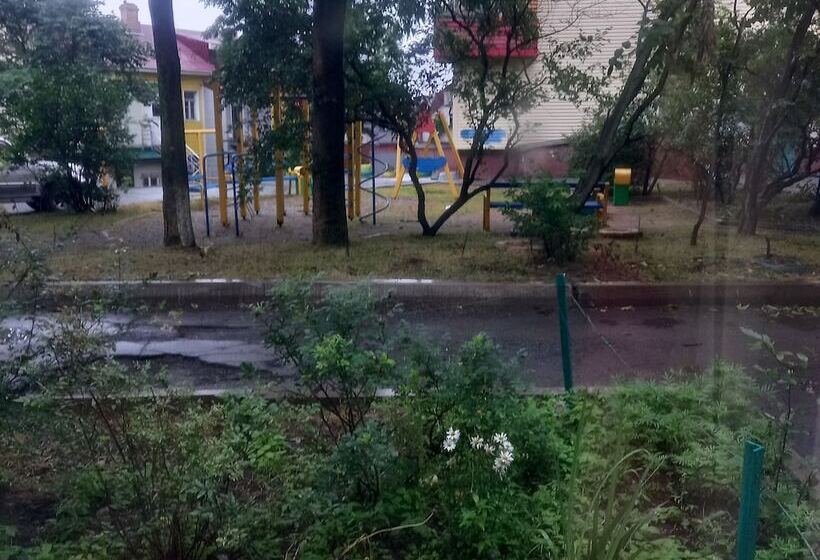 Vhostel25