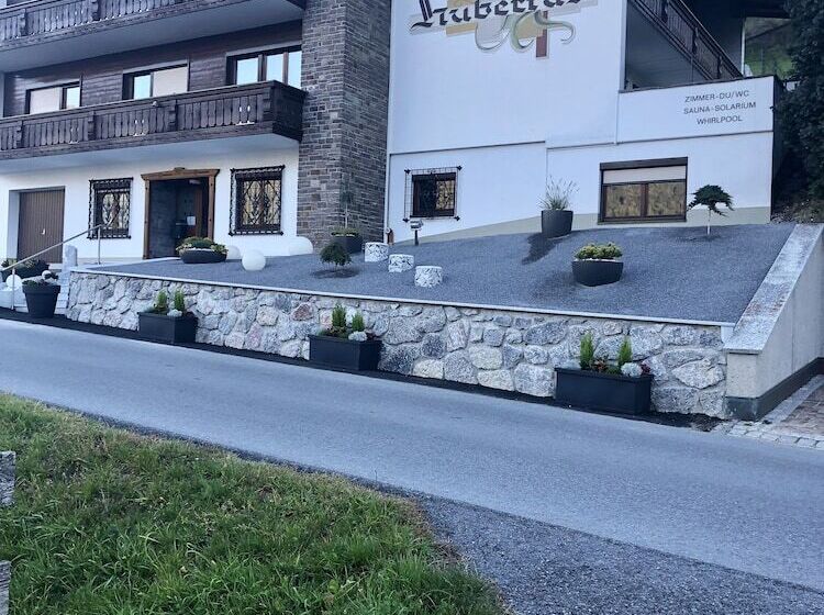 Bed and Breakfast Haus Hubertus Wintersaison Und Sommersaison