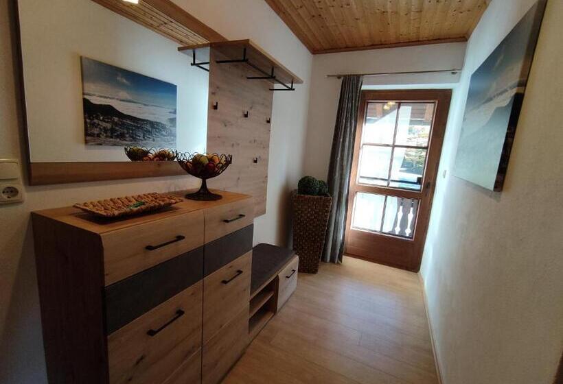ベッドアンドブレックファースト Landhaus Seebacher