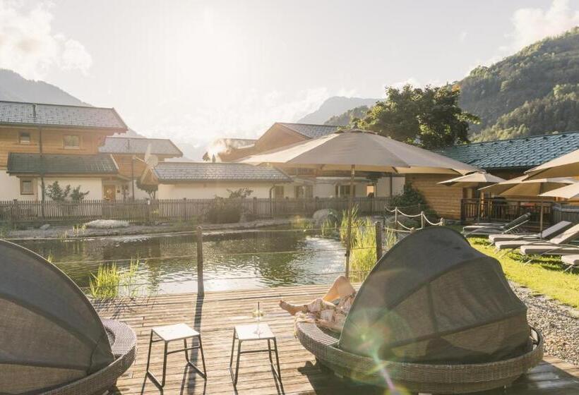 Feelfree Nature Resort