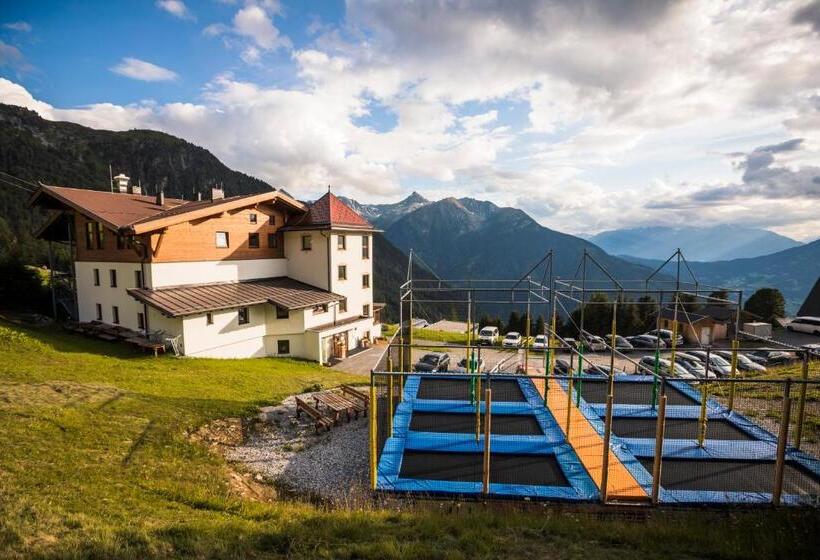 Отель Berggasthof Hochzeigerhaus