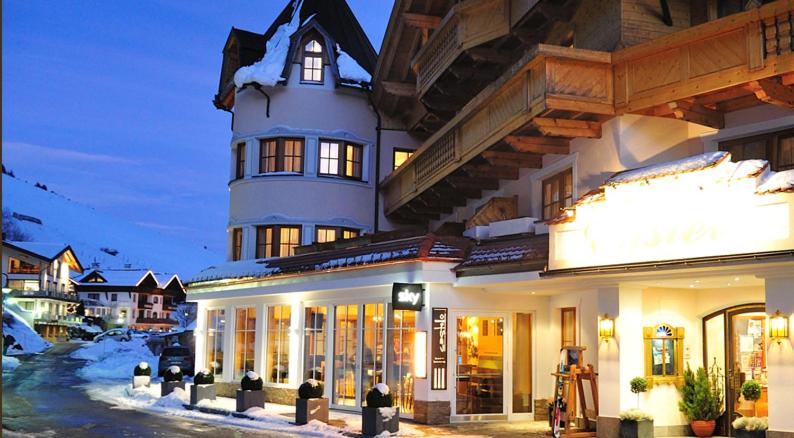 فندق Garni Castel B&b