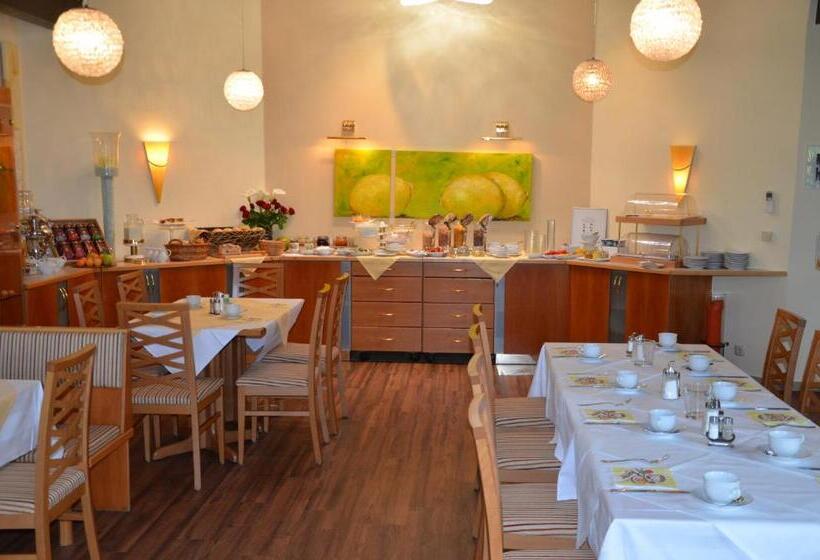 هتل Garni Elisabeth