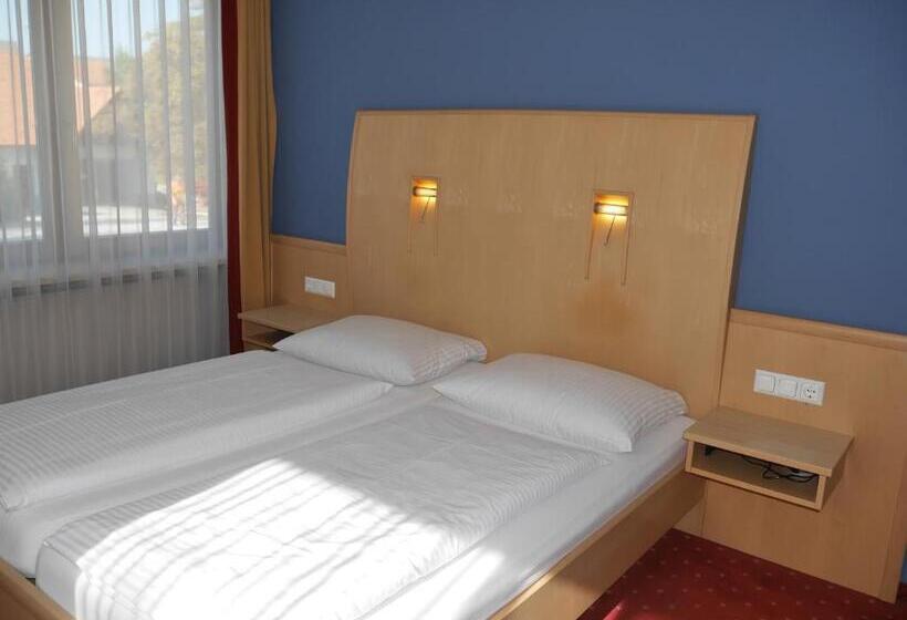 ホテル Garni Höchschmied