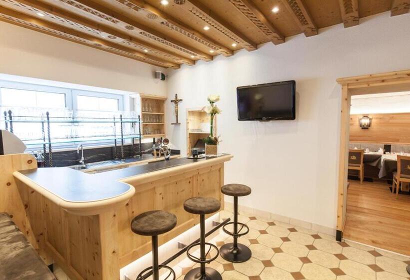 هتل Gasthof Zum Goldenen Löwen