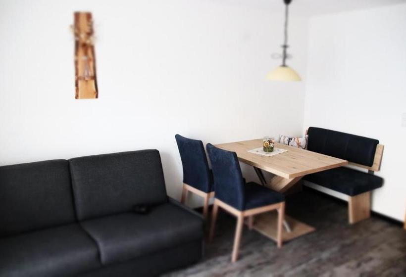 Отель Apartments Seerhof