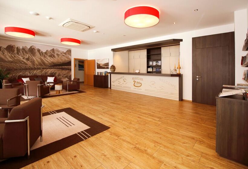 ホテル Zum Senner Suites Zillertal