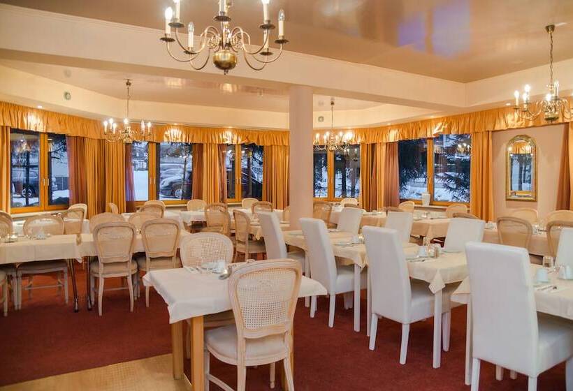 هتل Sylvia By Skinetworks