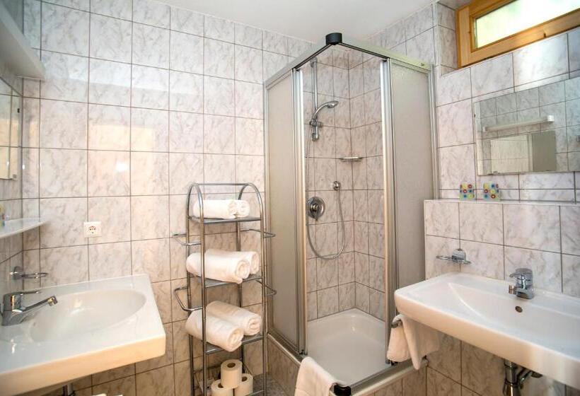 هتل Tia Monte Nauders