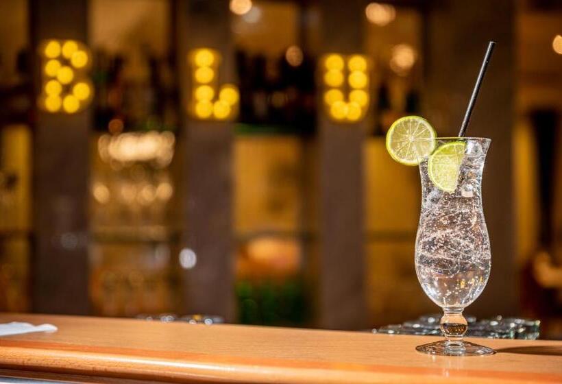 هتل Tia Monte Nauders