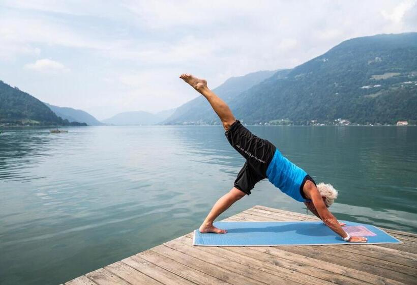 هتل Wellness Landhaus Parth