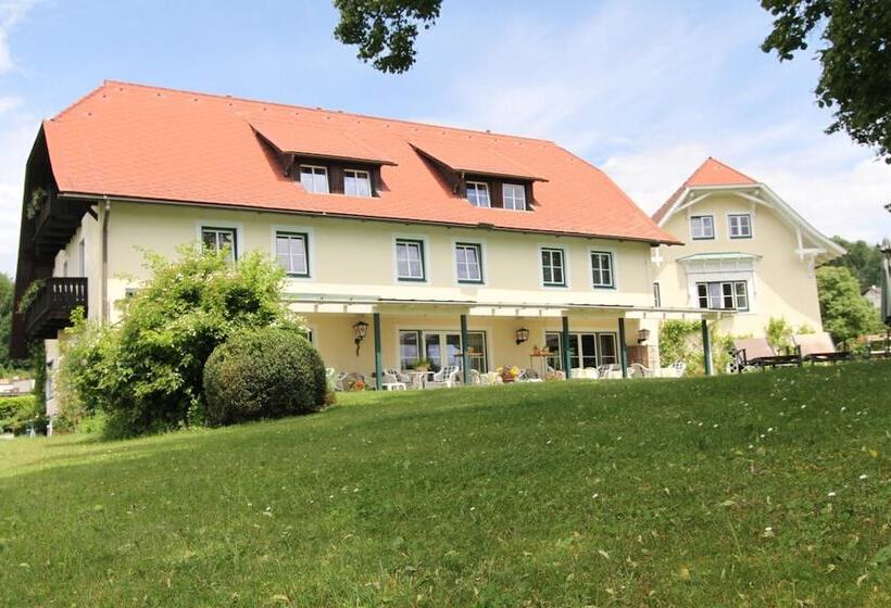 Landhaus Strussnighof