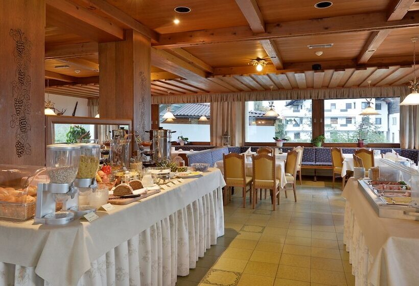 ペンション Gasthof Jäger Zillertal