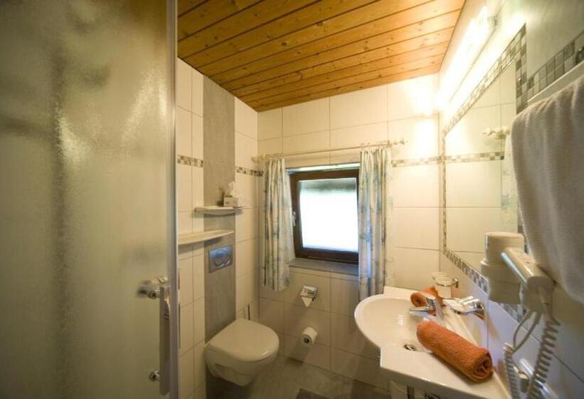 פנסיון Gästehaus Bergland