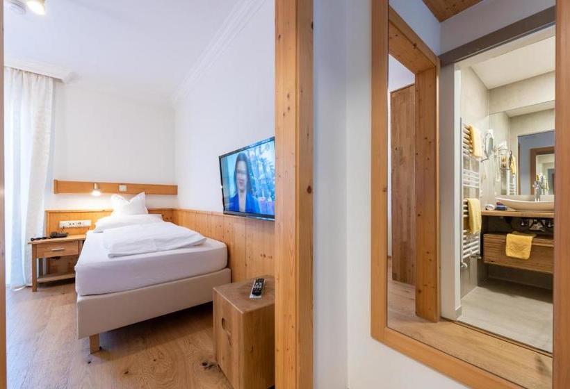 膳宿费 & Landgasthof Ragginger Attersee