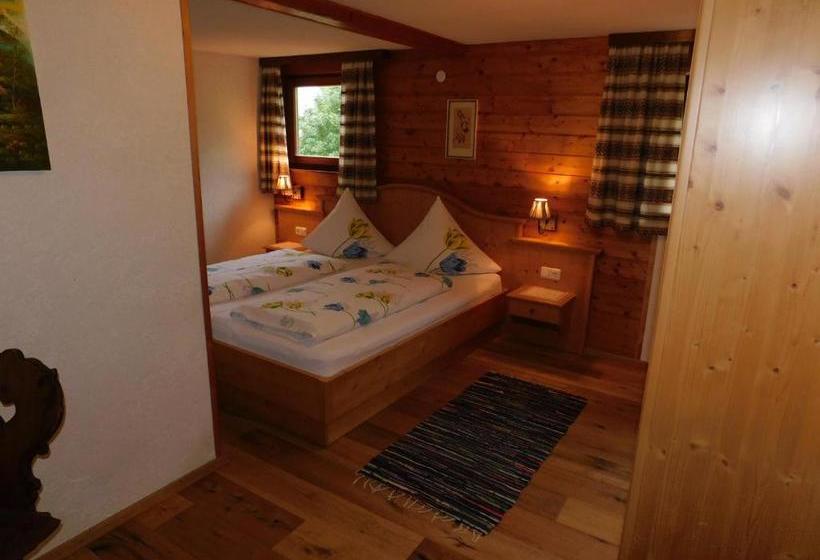 بنسيون Gästehaus Zugspitzblick