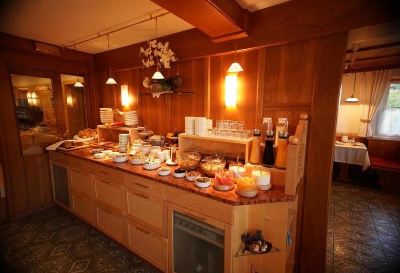 مبيت وإفطار Pension Lindenhof