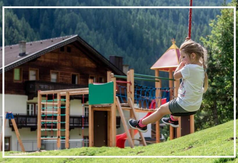 Bed and Breakfast Tyrol Mountain Aparts   Urlaubsresort Hafele