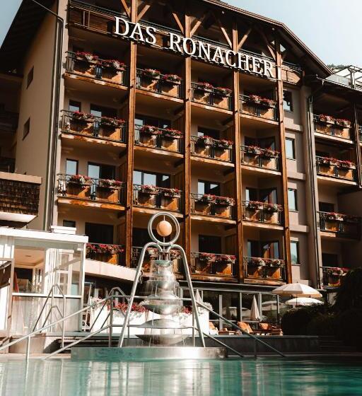 استراحتگاه Das Ronacher Thermal Spa