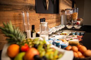 هتل Alia Appartements & Wellness