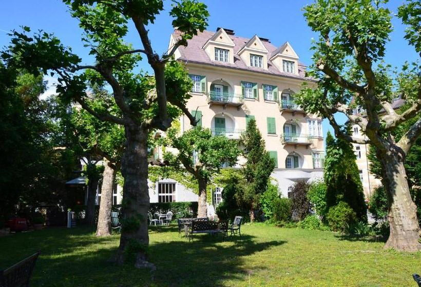 Hotel Carinthia Velden