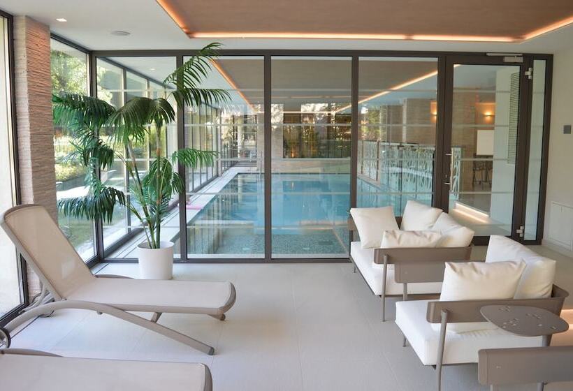 هتل Europeo Alpine Charme & Wellness