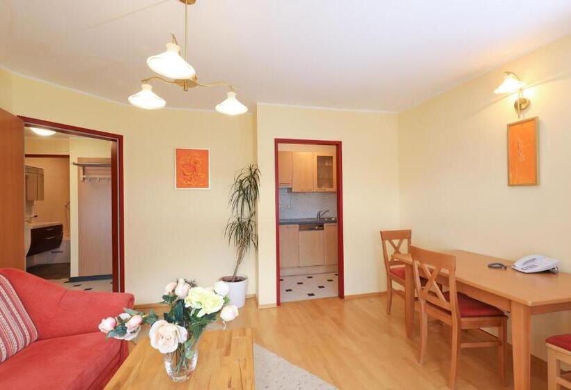 ホテル Garni Dorferwirt