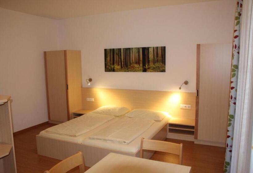Пансион Jugendgästehaus St. Gilgen
