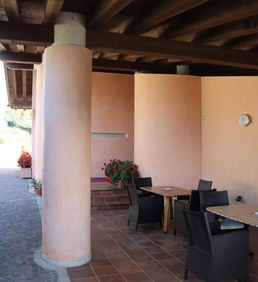 בית מלון כפרי Albergo Alla Pineta