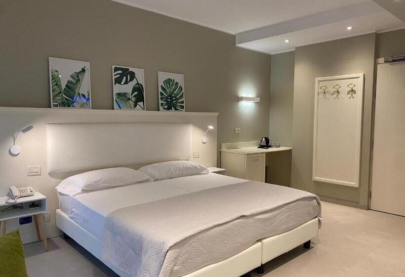 هتل Croce Di Malta