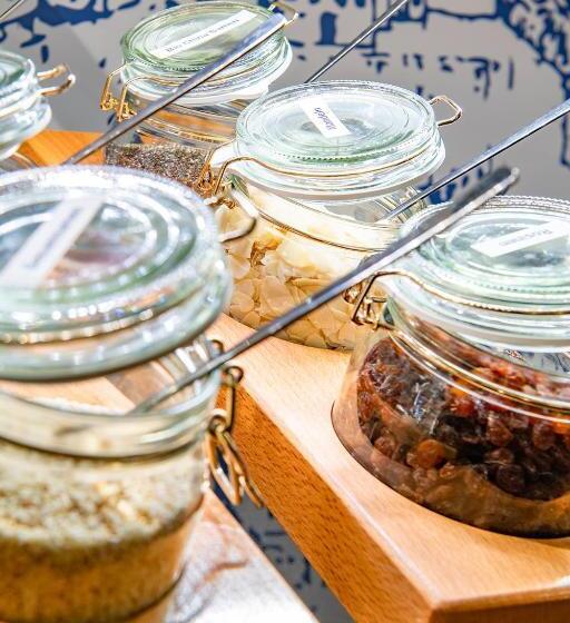 فندق Der Akademie Caritas Pirckheimer Haus