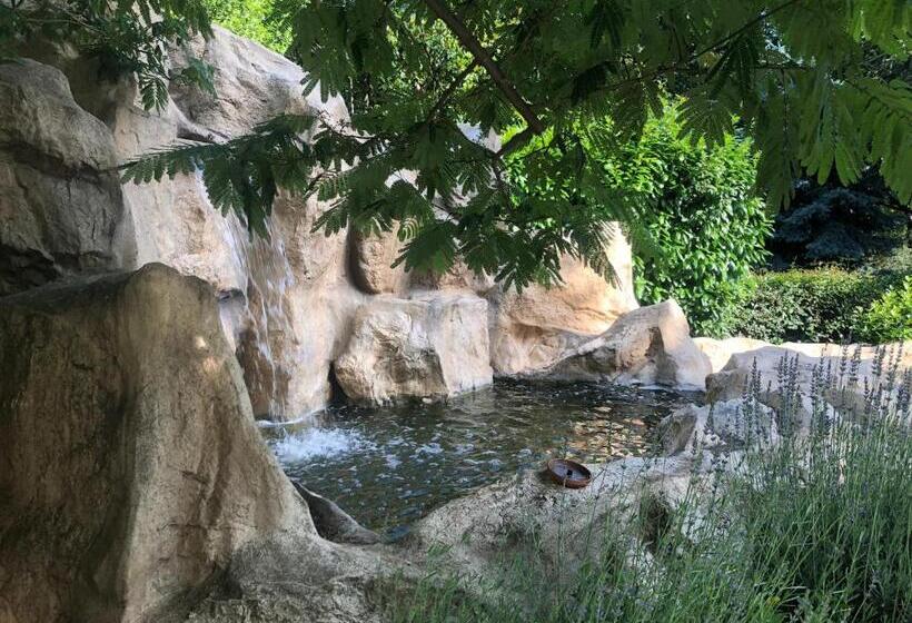 هتل Green Park