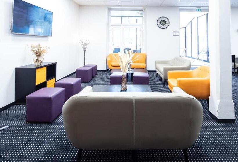 هتل Hôtel Hélianthe