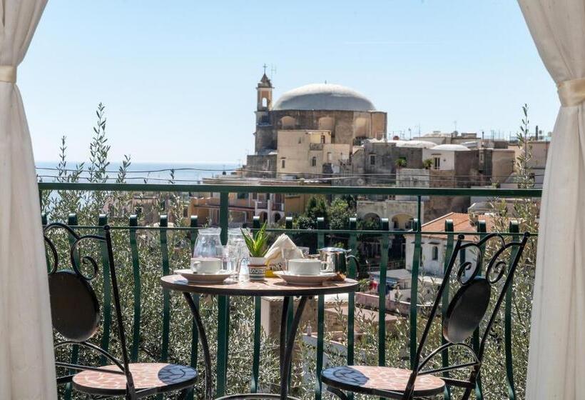 هتل Le Nereidi B&b