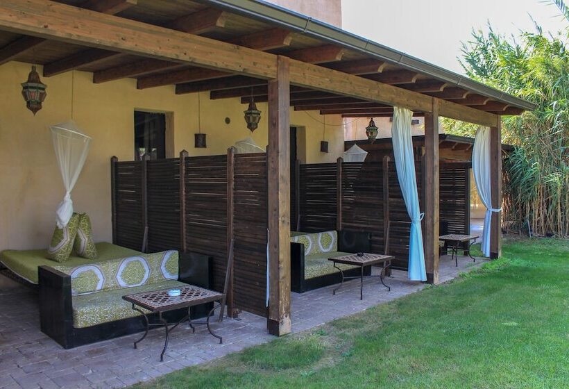 هتل Masseria & Spa Luciagiovanni