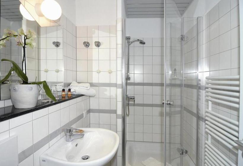 هتل Neuhaus Integrations