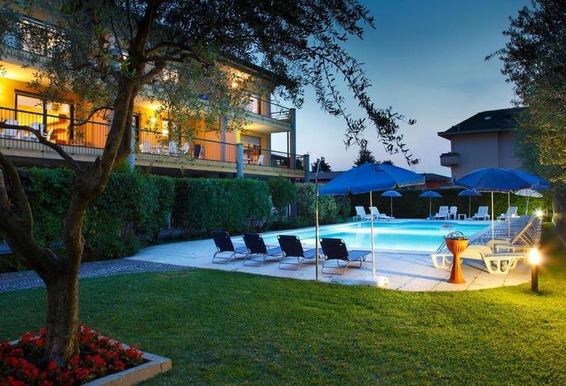 هتل Residence Spiaggia D'oro
