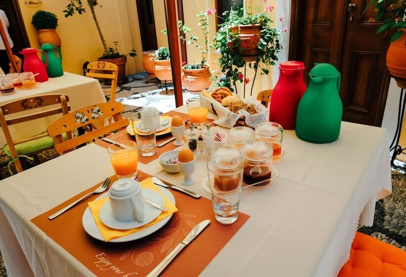 هتل Rodos Niohori Elite Suites Boutique