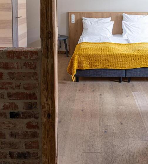 בית מלון כפרי Stadthaus