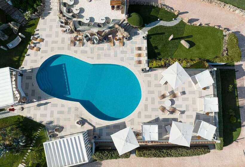 בית מלון כפרי Sulia House Porto Rotondo, Curio Collection By Hilton