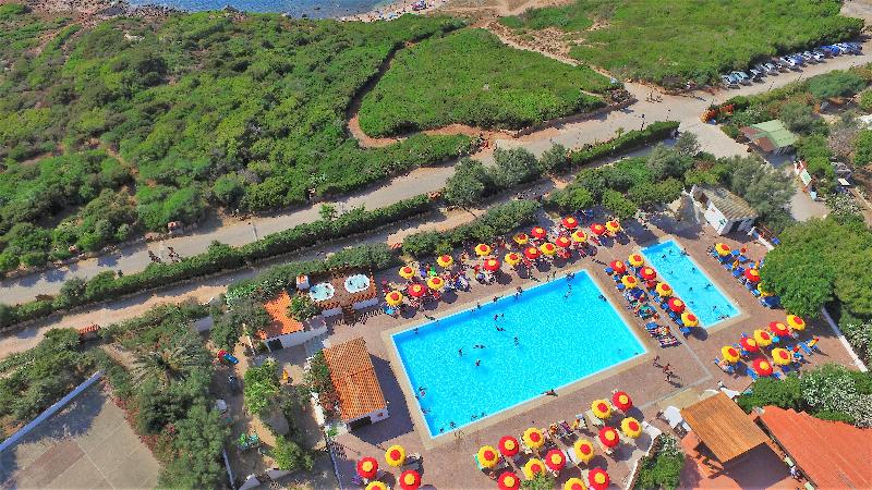 هتل Torre Del Porticciolo Camping  Village  Gampling