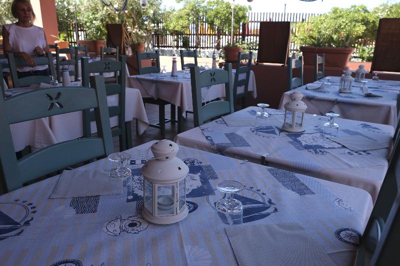 هتل Torre Del Porticciolo Camping  Village  Gampling
