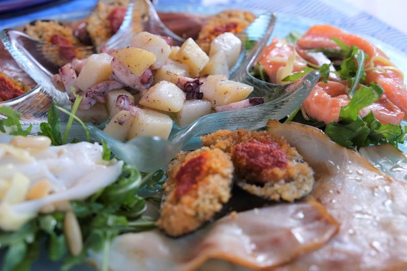 هتل Torre Del Porticciolo Camping  Village  Gampling