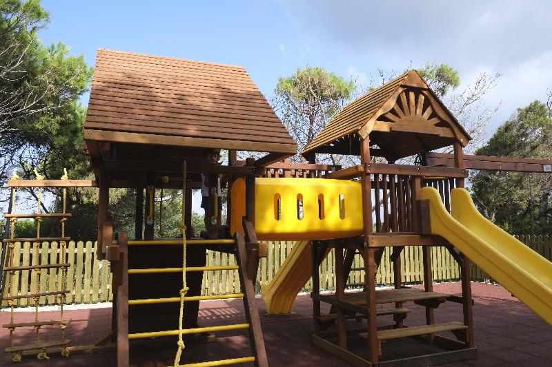 هتل Torre Del Porticciolo Camping  Village  Gampling