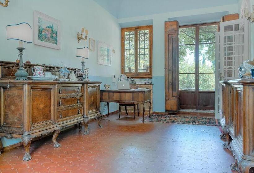 هتل Villa Ape Rosa Relais
