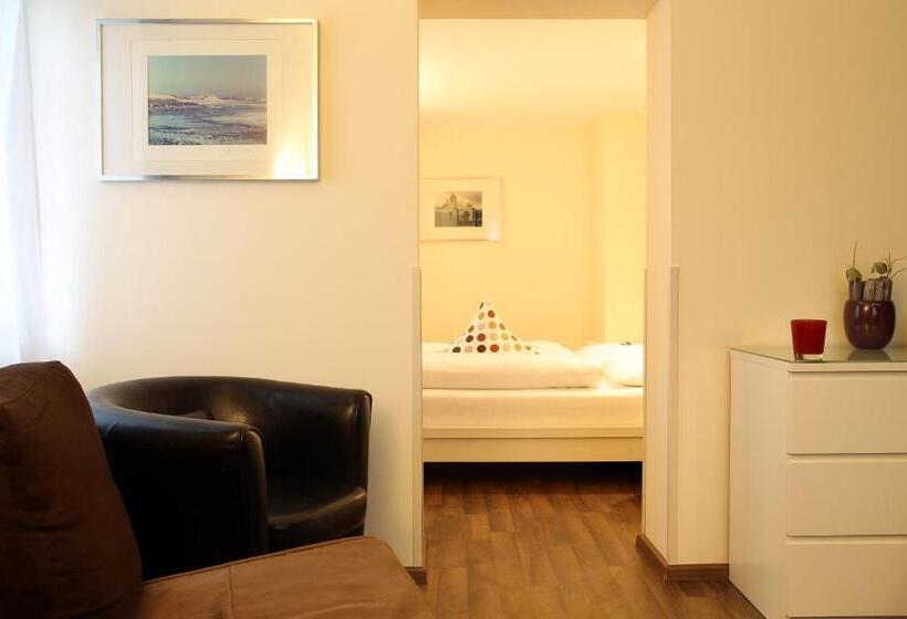 هتل Von Korff´s Rest & Relax