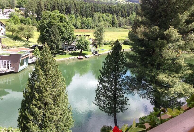هتل Weiher Green Lake