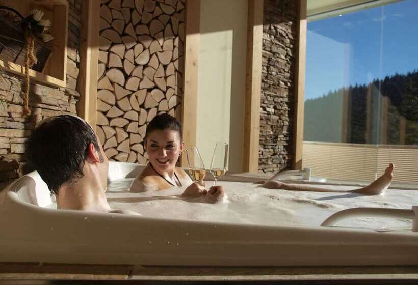 Das Waldhotel Genuss & Wellness Am Notschreipass